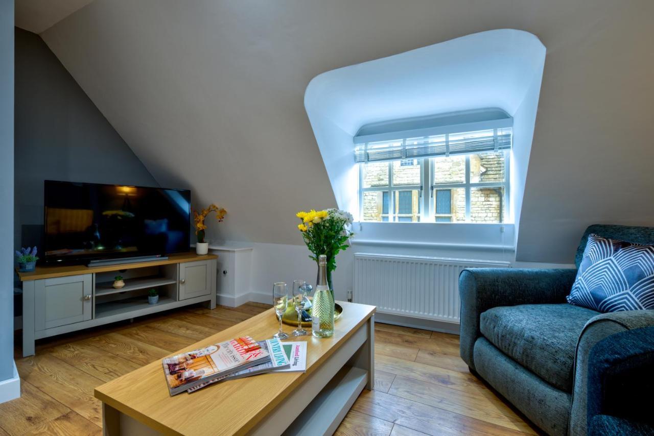 Stamford Central Stay - Stylish 2-Bed Apartment With Wifi Buitenkant foto