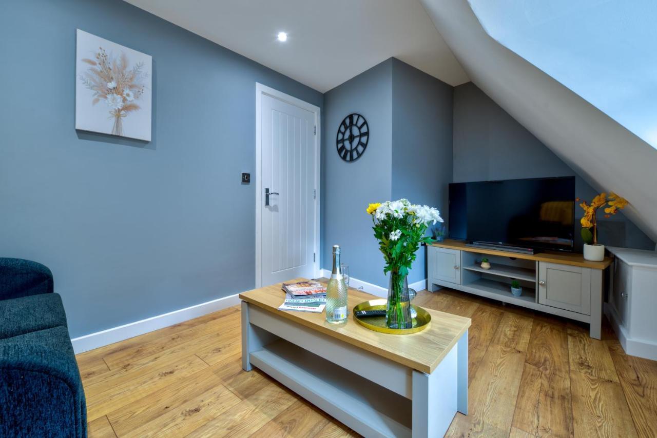 Stamford Central Stay - Stylish 2-Bed Apartment With Wifi Buitenkant foto