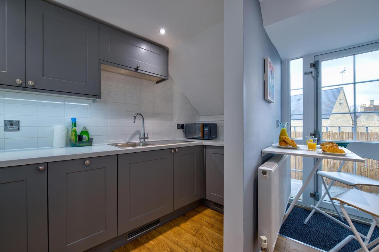 Stamford Central Stay - Stylish 2-Bed Apartment With Wifi Buitenkant foto